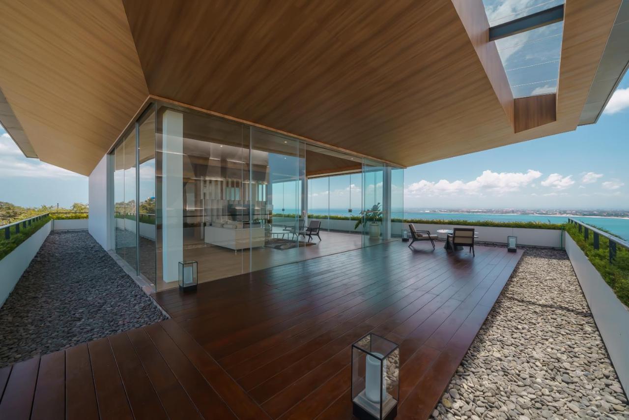 Beyond The Sea - Luxe Sea View Villa In Jimbaran Buitenkant foto